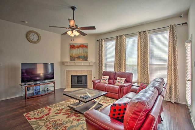 1950 Garrison Way, Garland, TX 75040