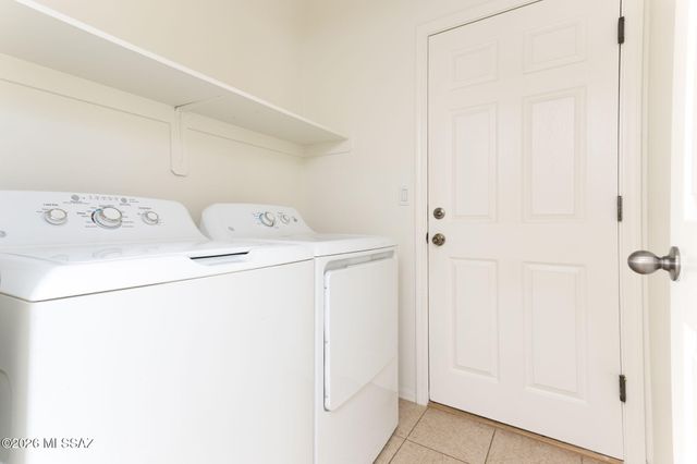 13004 N Lea Maw Drive, Marana, AZ 85653