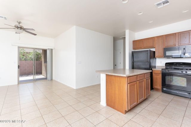 13004 N Lea Maw Drive, Marana, AZ 85653