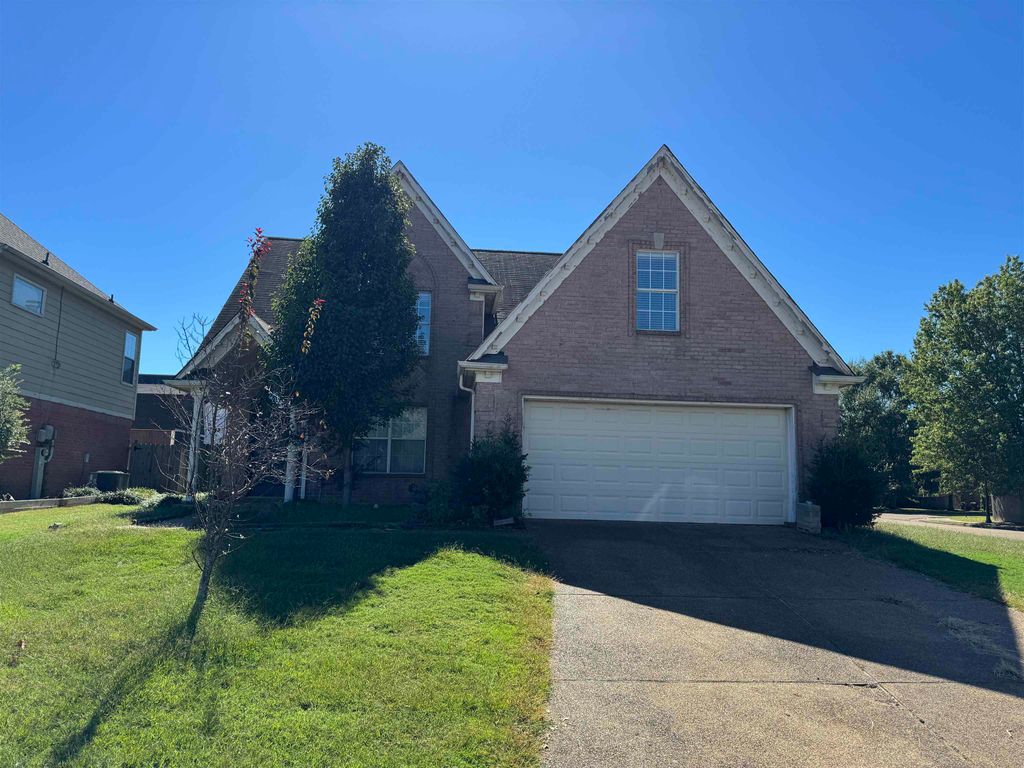 2126 VALLEY EDGE DR, Memphis, TN 38016