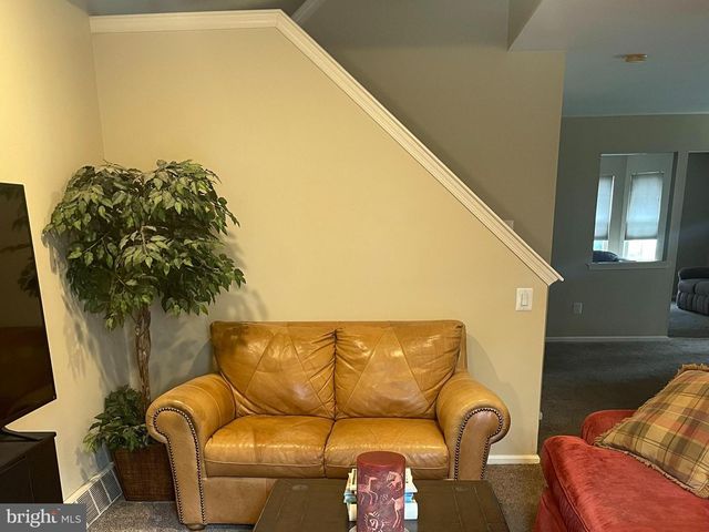 445 NICHOLAS DR, Southampton, PA 18966