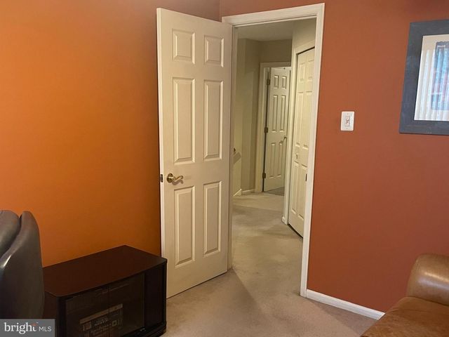 445 NICHOLAS DR, Southampton, PA 18966