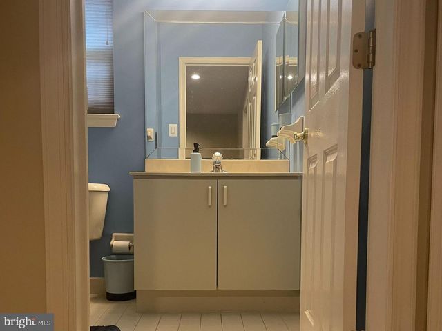 445 NICHOLAS DR, Southampton, PA 18966