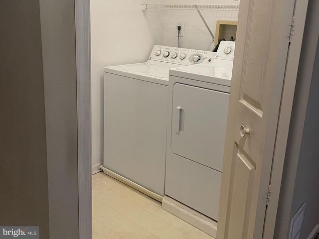 445 NICHOLAS DR, Southampton, PA 18966