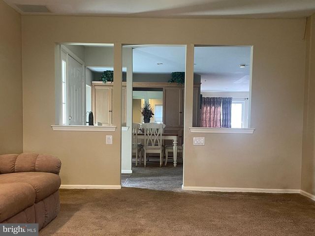 445 NICHOLAS DR, Southampton, PA 18966