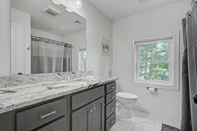 3 Chestnut Way, Lee, NH 03861