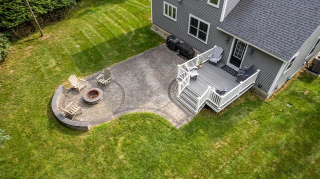 3 Chestnut Way, Lee, NH 03861