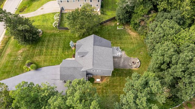 3 Chestnut Way, Lee, NH 03861