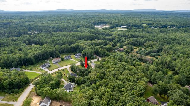 3 Chestnut Way, Lee, NH 03861