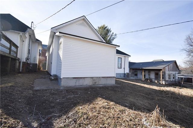 1817 Beattie Street, St Joseph, MO 64501