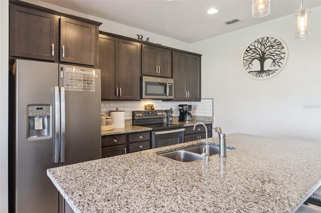 252 SUMMERSHORE DRIVE, Auburndale, FL 33823