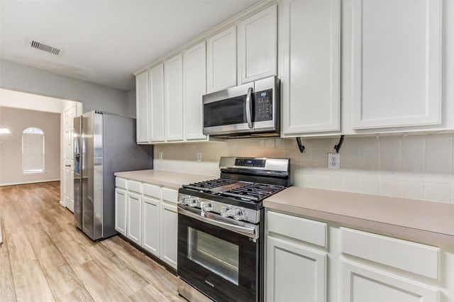 4202 Parry Drive, Pearland, TX 77584