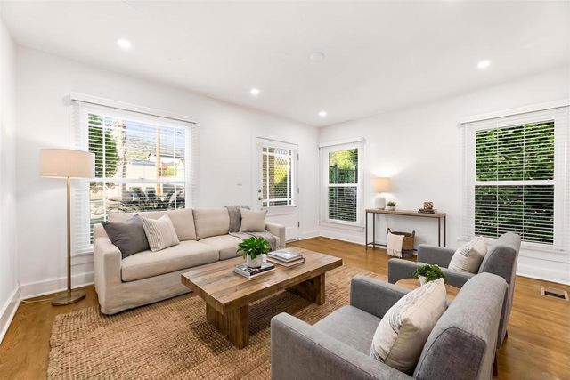 915 N Kenneth, Burbank, CA 91501