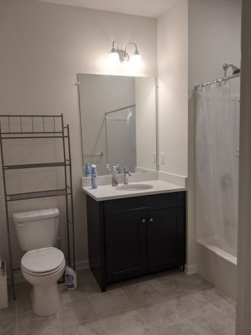 70 Trotter Rd 312, Weymouth, MA 02190