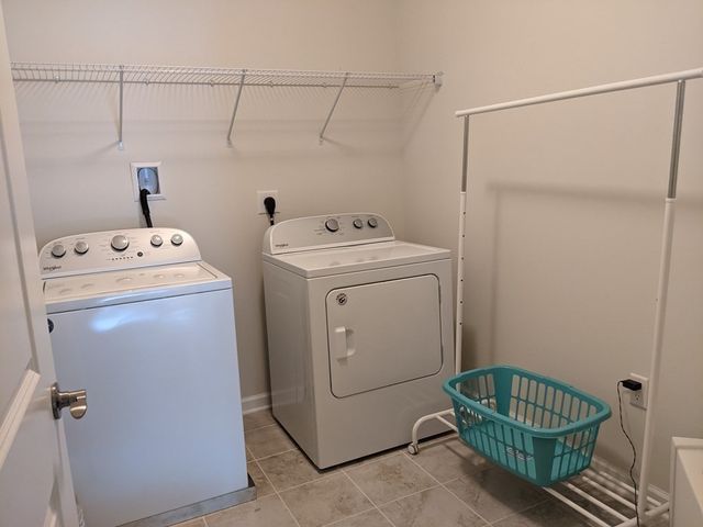 70 Trotter Rd 312, Weymouth, MA 02190