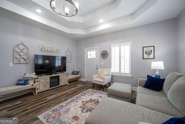421 Coahulla Creek Drive, Dalton, GA 30721