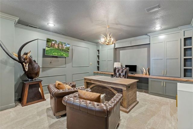 16931 S Highland Ridge Drive, Loch Lloyd, MO 64012