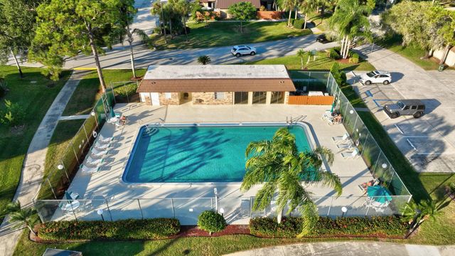 5773 SE Windsong Lane 603, Stuart, FL 34997