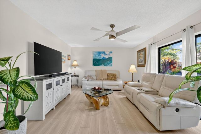 5773 SE Windsong Lane 603, Stuart, FL 34997