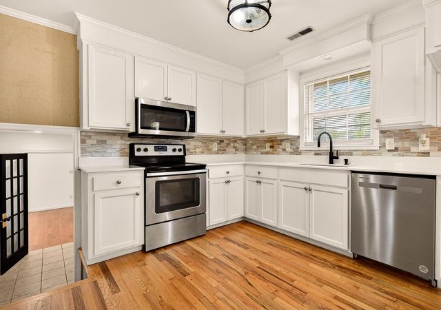 8364 Delhi Road, North Charleston, SC 29406