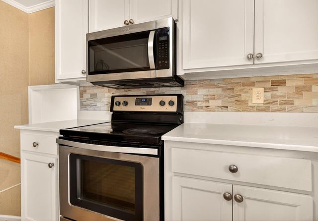 8364 Delhi Road, North Charleston, SC 29406