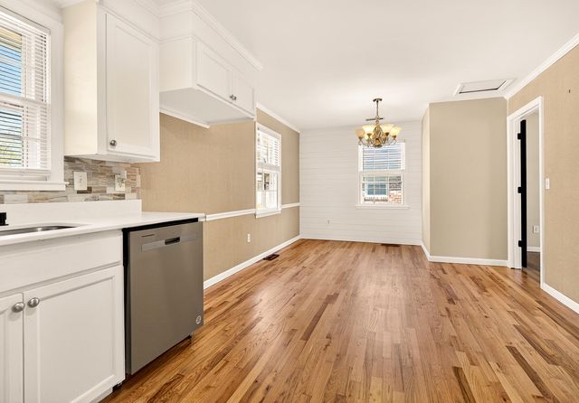 8364 Delhi Road, North Charleston, SC 29406