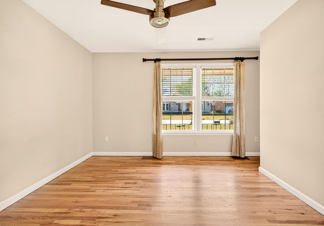 8364 Delhi Road, North Charleston, SC 29406