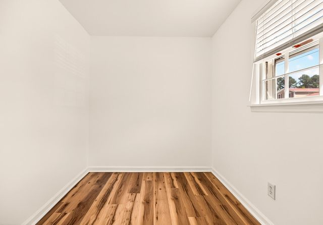 8364 Delhi Road, North Charleston, SC 29406