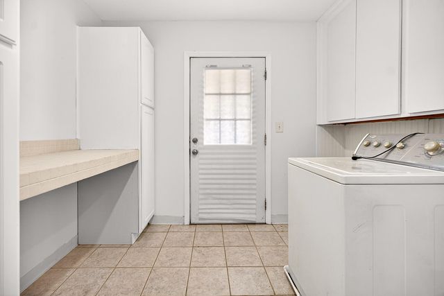 8364 Delhi Road, North Charleston, SC 29406