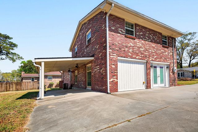 8364 Delhi Road, North Charleston, SC 29406