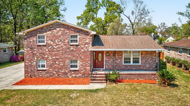 8364 Delhi Road, North Charleston, SC 29406