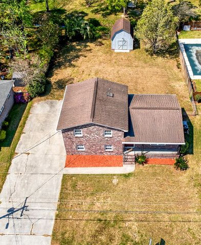 8364 Delhi Road, North Charleston, SC 29406