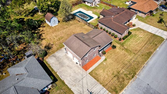 8364 Delhi Road, North Charleston, SC 29406