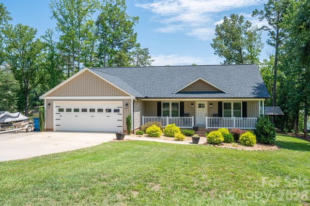 6901 Navajo Trail, Sherrills Ford, NC 28673
