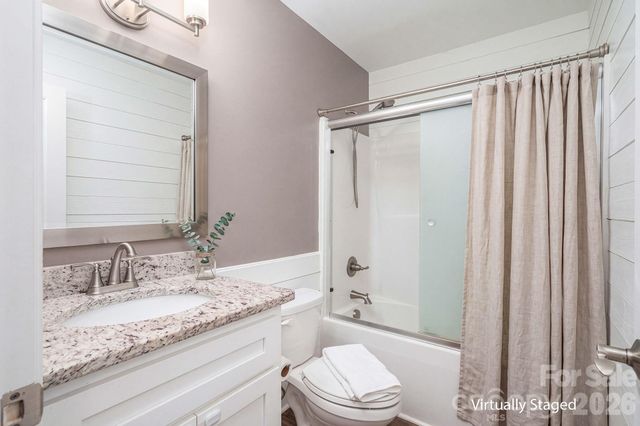 6901 Navajo Trail, Sherrills Ford, NC 28673