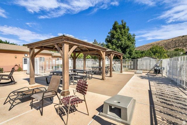 31 REDBLUFF DR, Hurricane, UT 84737