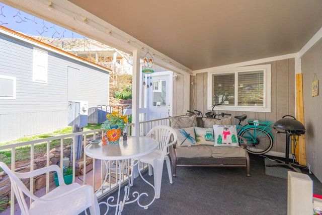31 REDBLUFF DR, Hurricane, UT 84737