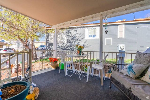 31 REDBLUFF DR, Hurricane, UT 84737