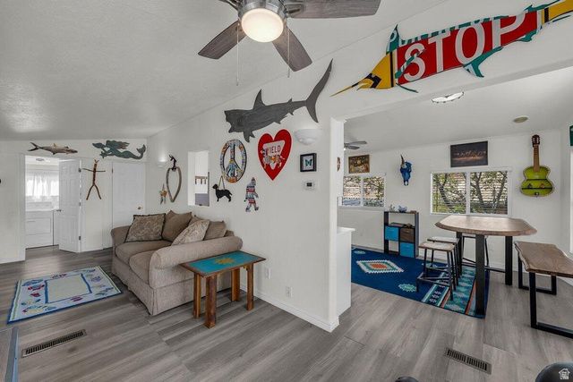 31 REDBLUFF DR, Hurricane, UT 84737