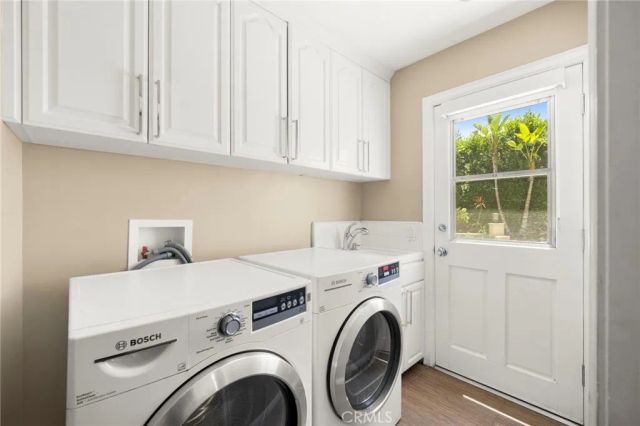 17650 Royce Drive West, Encino, CA 91316
