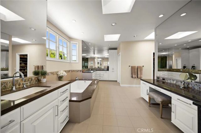 17650 Royce Drive West, Encino, CA 91316