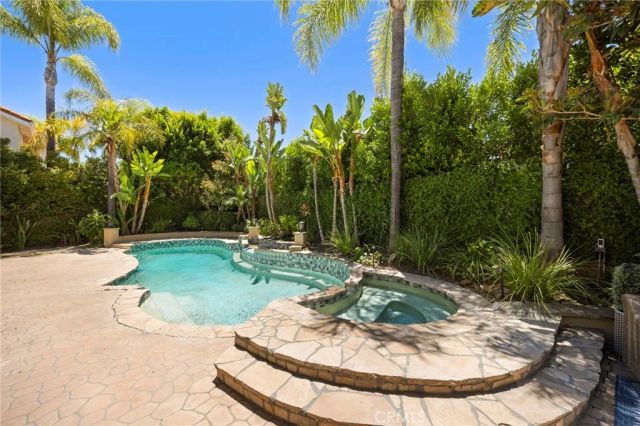 17650 Royce Drive West, Encino, CA 91316