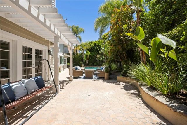 17650 Royce Drive West, Encino, CA 91316