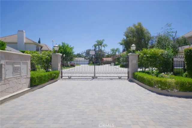 17650 Royce Drive West, Encino, CA 91316