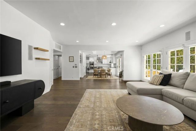 17650 Royce Drive West, Encino, CA 91316