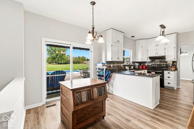 5518 Royal Troon Way, Avon, IN 46123