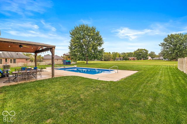 5518 Royal Troon Way, Avon, IN 46123