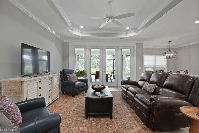 424 Harbour Island Circle, Waverly, GA 31565