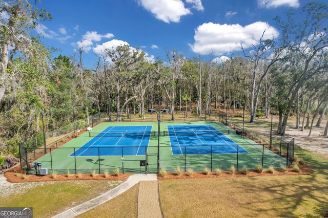 424 Harbour Island Circle, Waverly, GA 31565