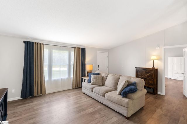 130 Kentmont Lane, Greer, SC 29651